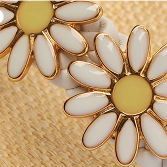 Schutz Hina Daisy Heel Sandal - Picture 7 of 11